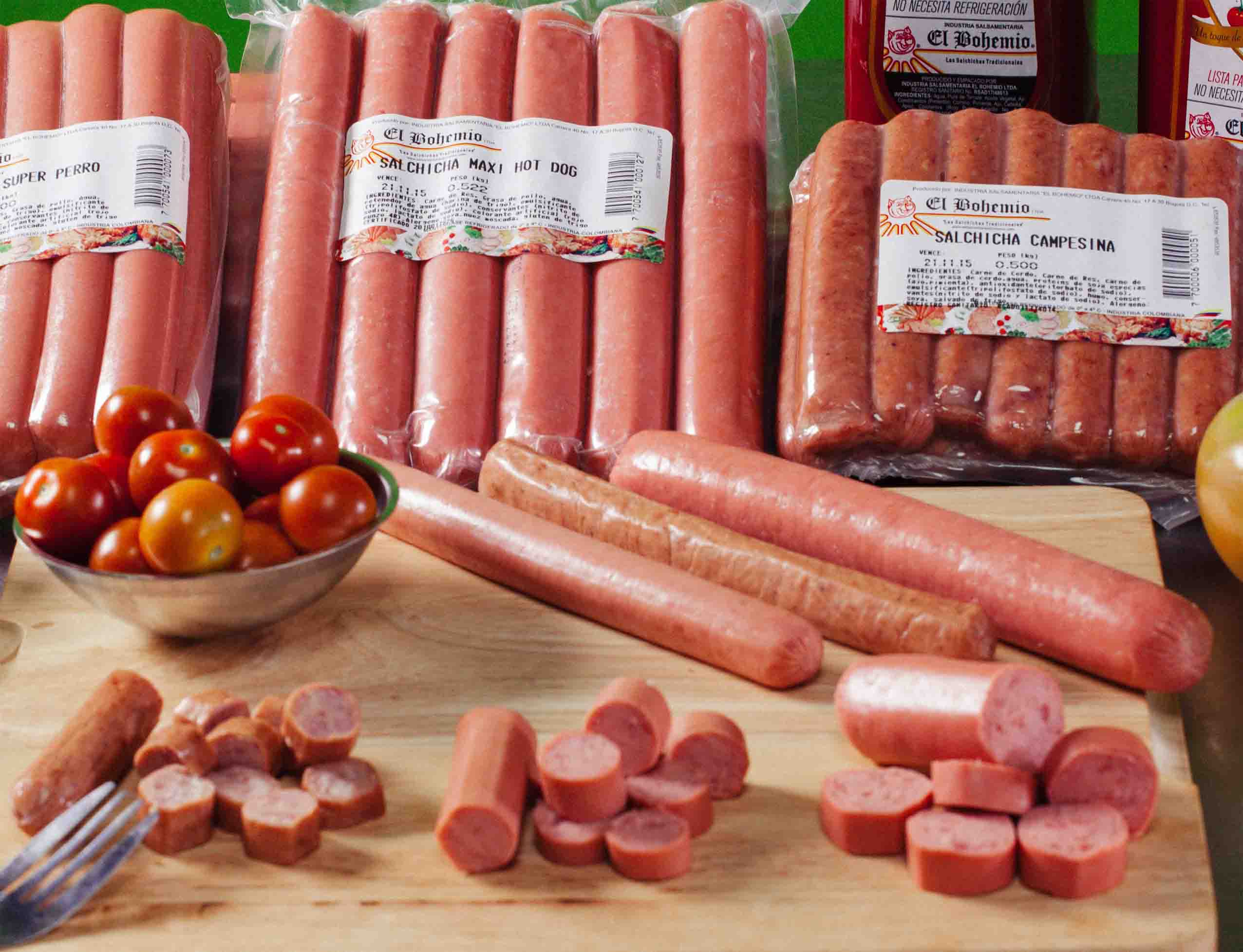 ¡Advertencia! Este Es El Peligro De Dar De Comer Salchichas A Tus Hijos